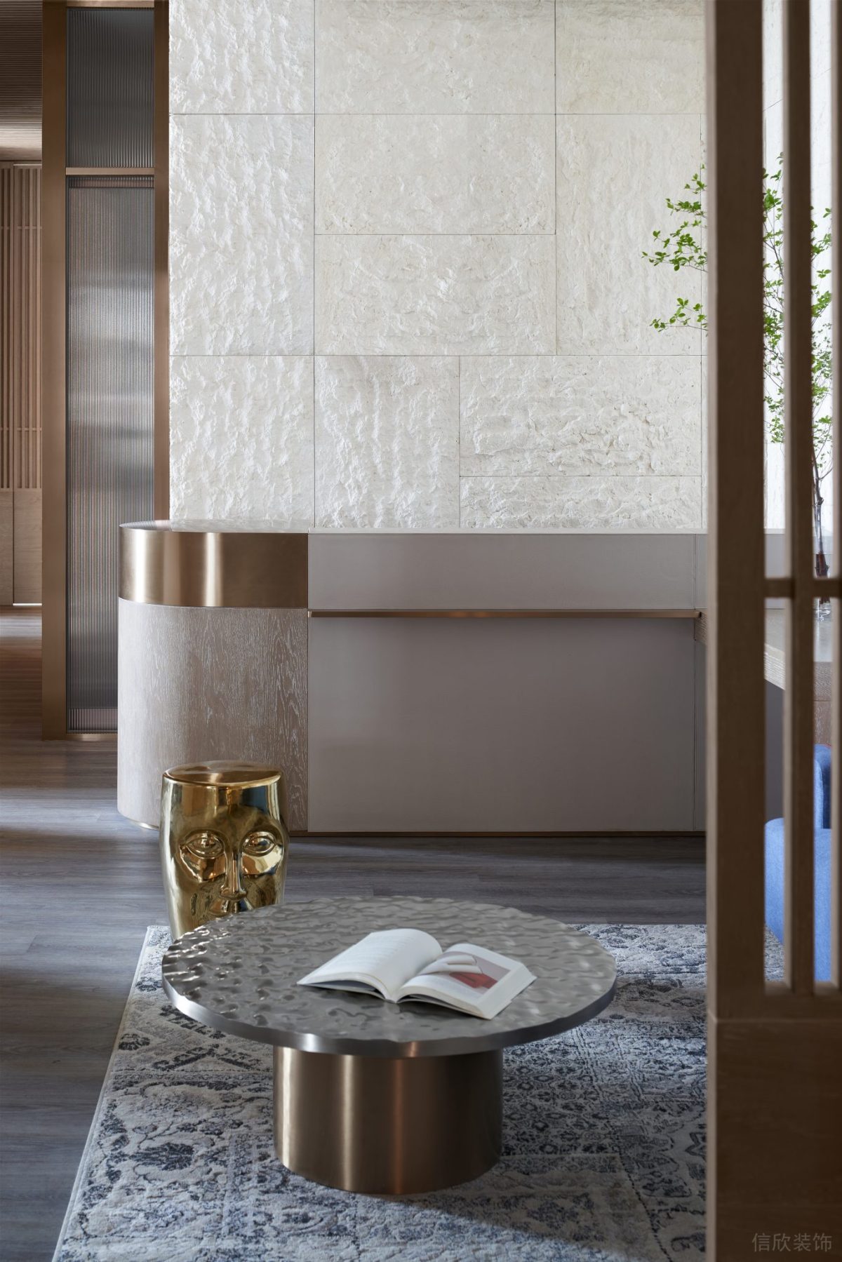 金色圓角裝修設(shè)計(jì)半墻收納柜效果瓷磚花色裝飾效果辦公室