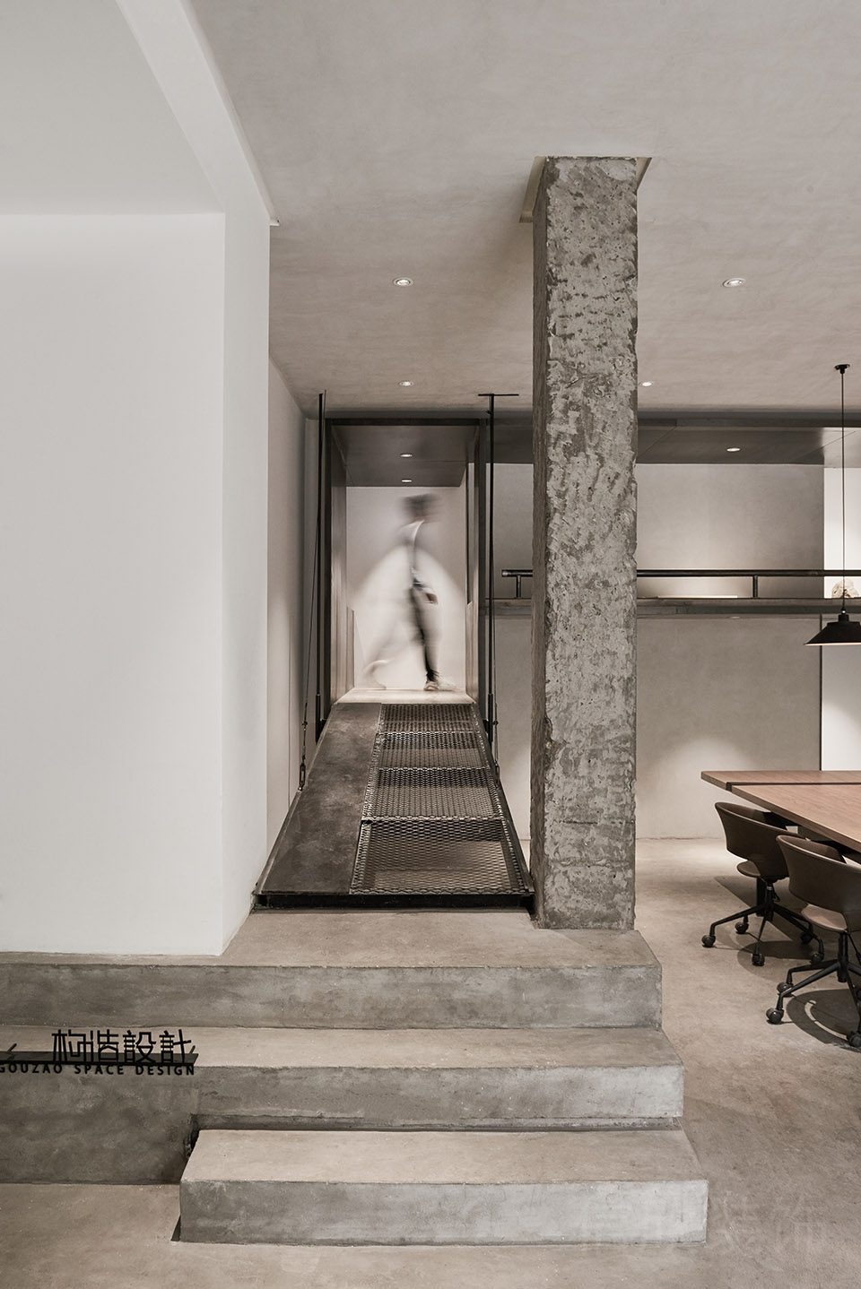 工業(yè)風辦公室裝修設(shè)計效果灰色調(diào)設(shè)計樓梯簡約過道裝修