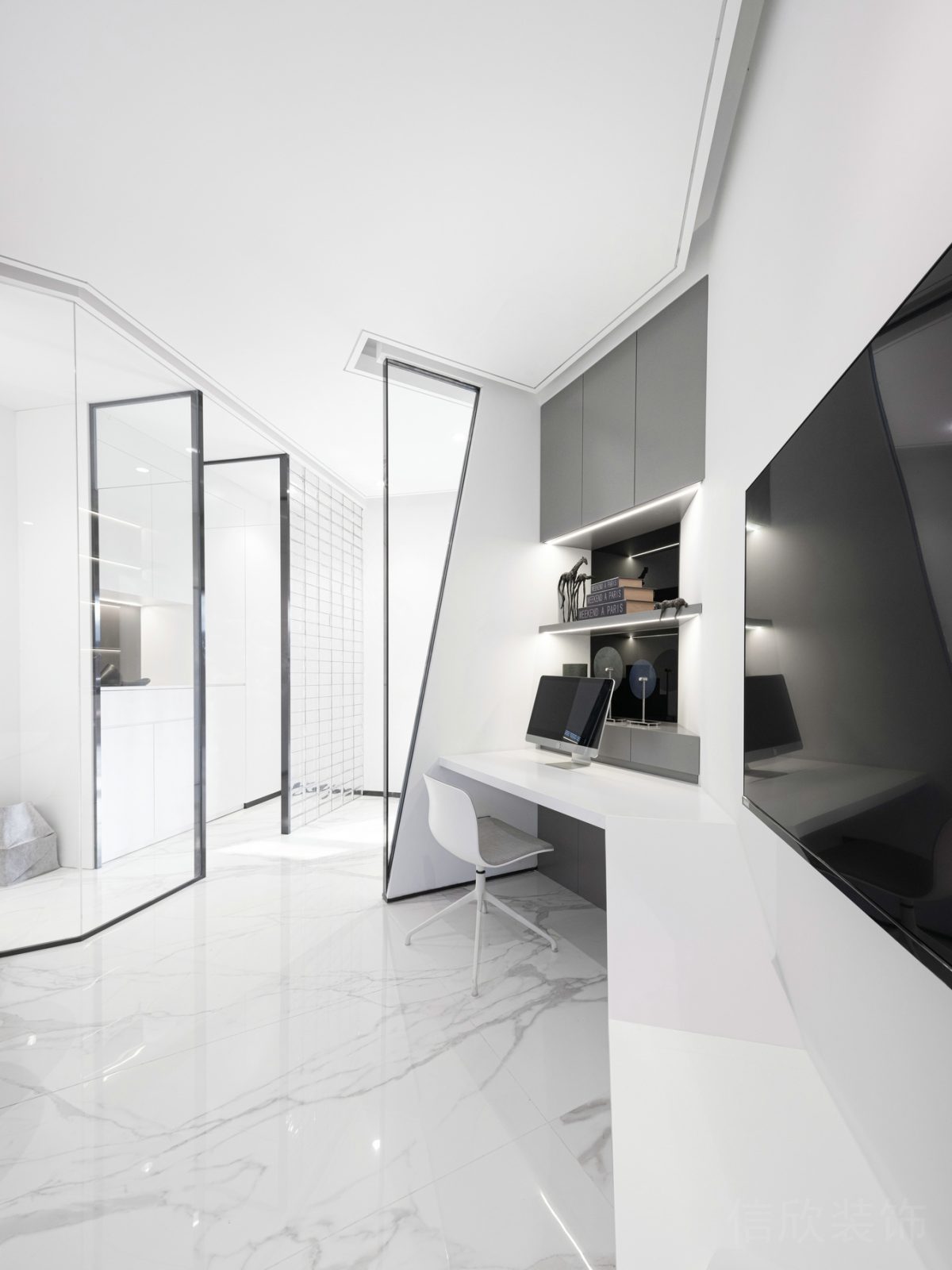 定制半墻會(huì)議室辦公室裝修設(shè)計(jì)黑白色調(diào)金屬黑色墻體多功能效果圖