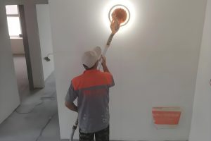 乳膠漆批灰打磨